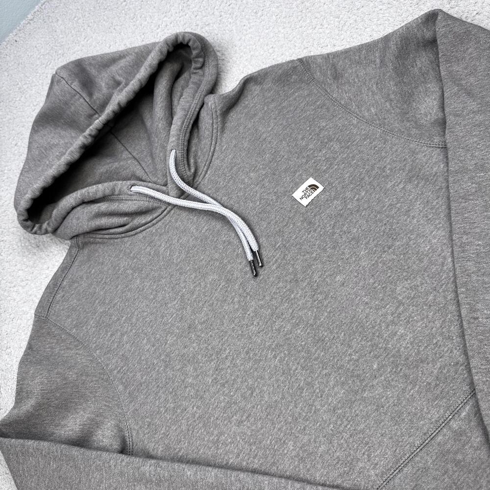 The North Face Hoodie Mens Medium Heather Gray Pullover Fleece Kangaroo Pocket